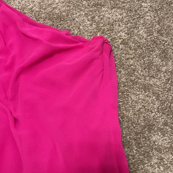 One shoulder Hot pink Dress - Picture 4 of 8